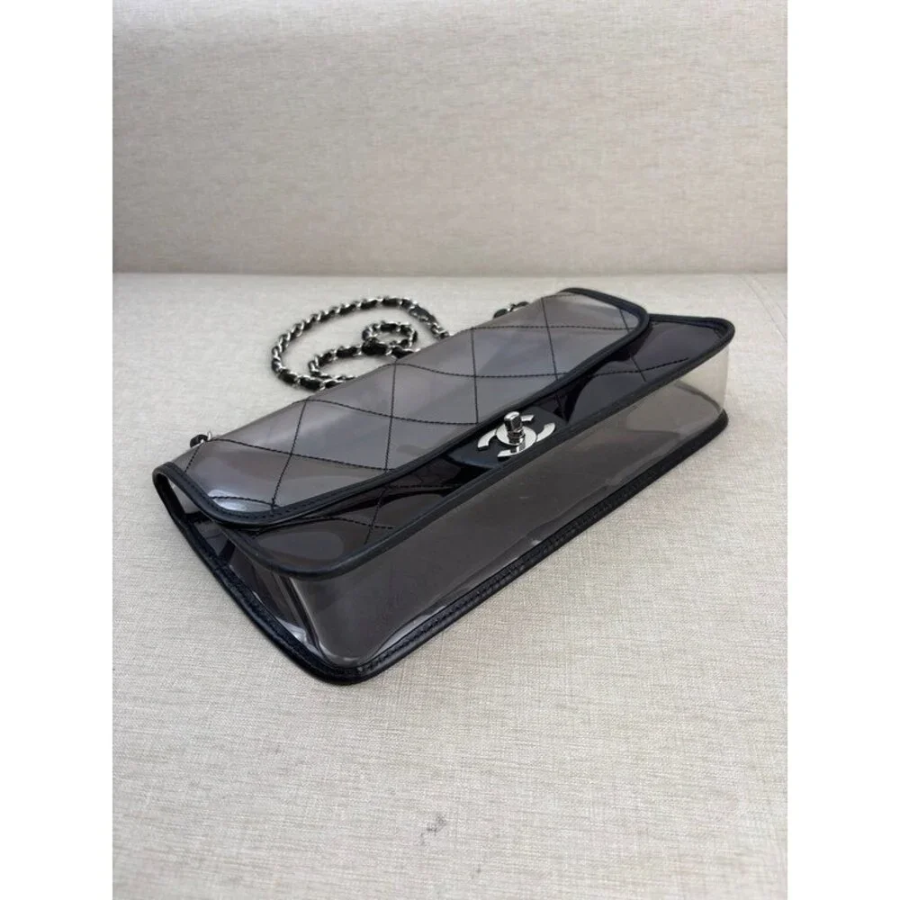 CHANEL Black Patent Leather Classic Flap Medium SHW